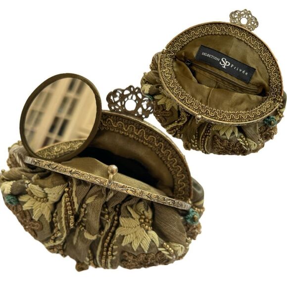 Selection SP Privee Embroidered and Beaded Clutch - Picture 3 of 5